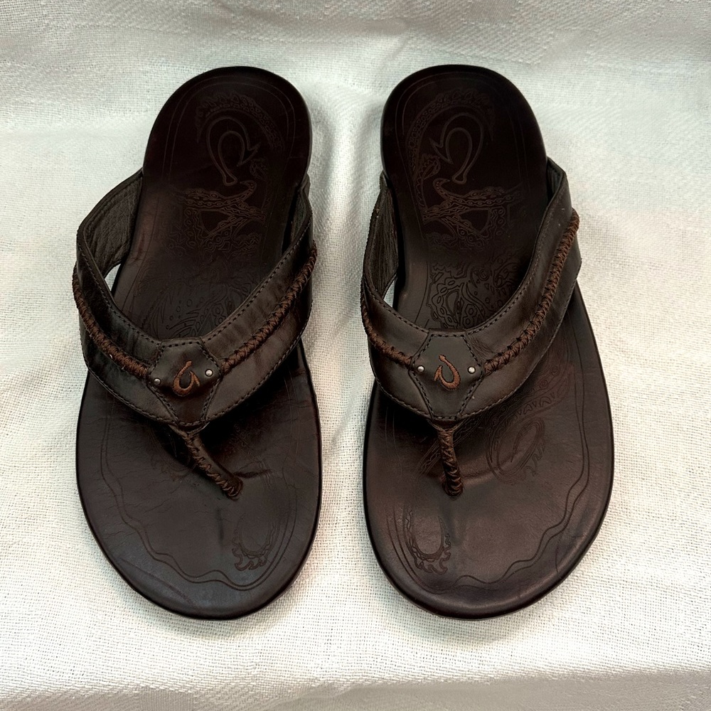 OluKai Mea Ola Men’s Leather Beach Sandal/Flip-Flop